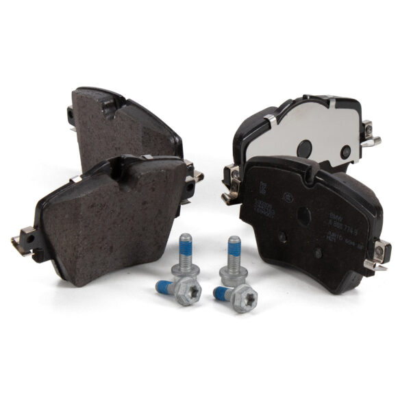 Klocki hamulcowe przód 2 G42 / 3 G20 G21 / 4 G22 G23 G26 / X3 G01 / X4 G02 (34106888777)