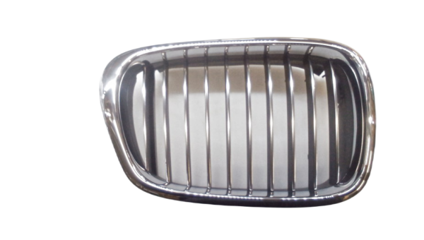 Krata wlotu powietrza prawa (M – CHROM ) – oryginał BMW (51132497262)