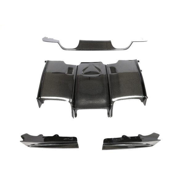 Dyfuzor carbon CM Style BMW M3 F80 M4 F82 F83
