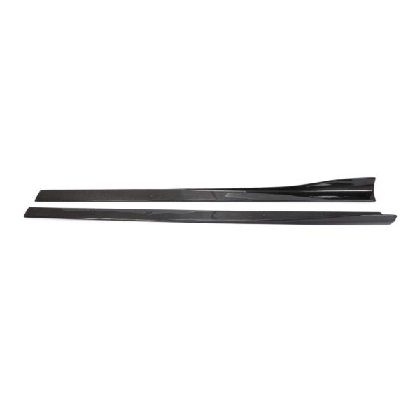 Listwy progowe carbon V Style BMW M4 F82 F83
